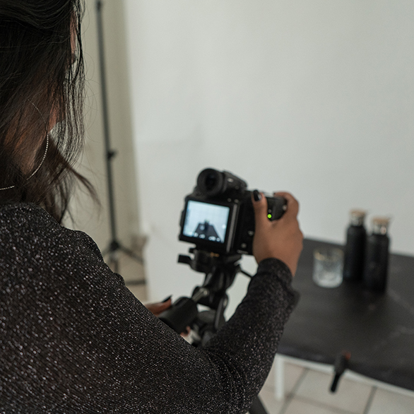 Epu Shaha bei einem Fotoshooting