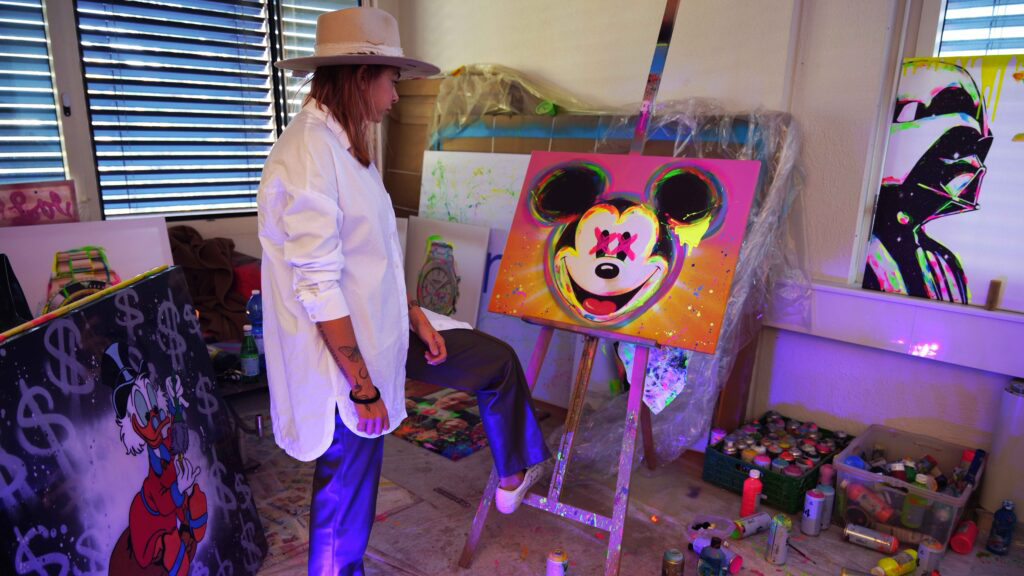 Moira und Micky Mouse Kesseler_Jerome_Image_big_1