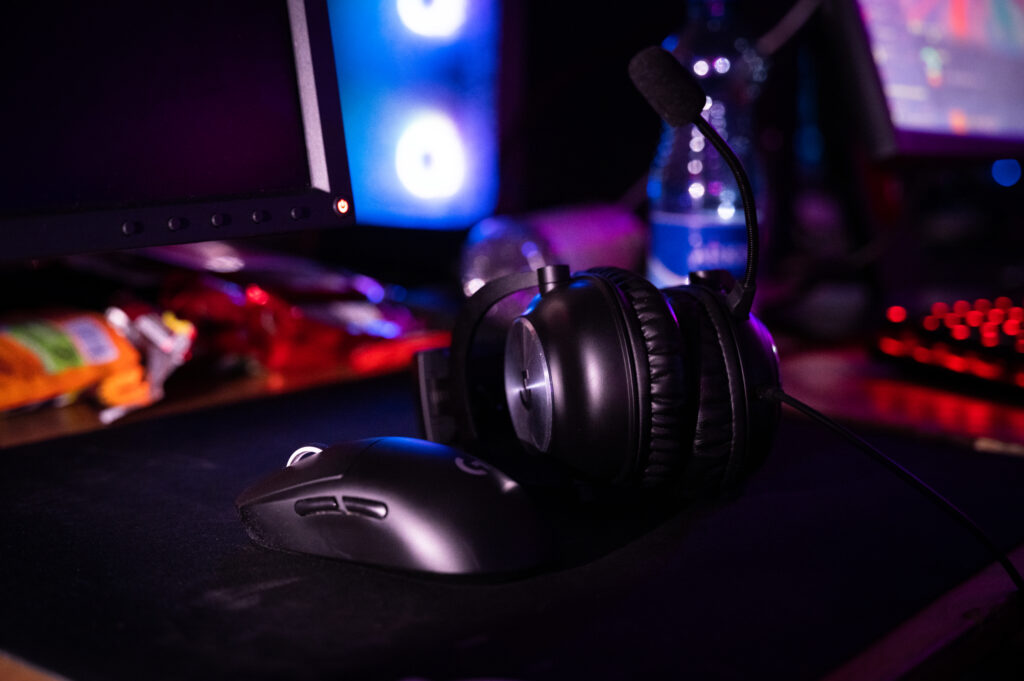 04_Gaming_Equipment_2